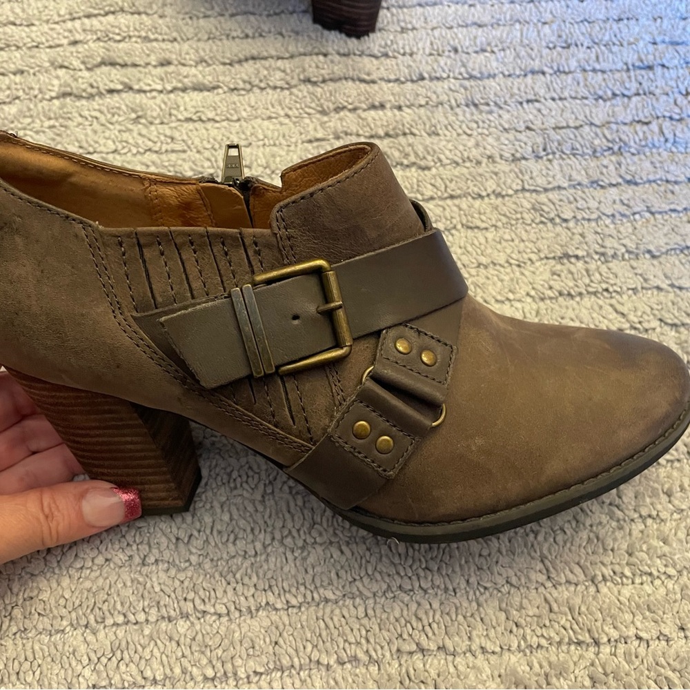Clarks booties